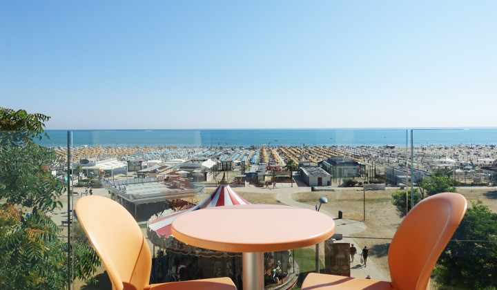 media.Slide_Spiaggia_1Hotel_Mondial_Rimini